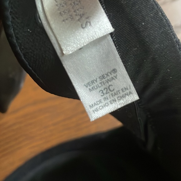 Victoria’s Secret bra - Picture 2 of 4